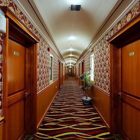 Jonrad Hotel Дубай Екстериор снимка