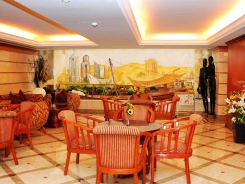 Jonrad Hotel Дубай Екстериор снимка
