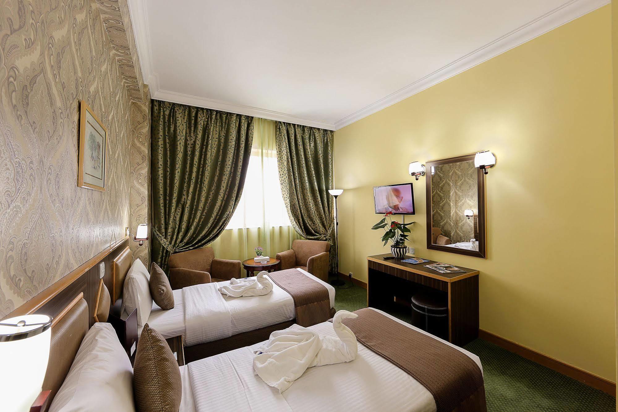 Jonrad Hotel Дубай Екстериор снимка