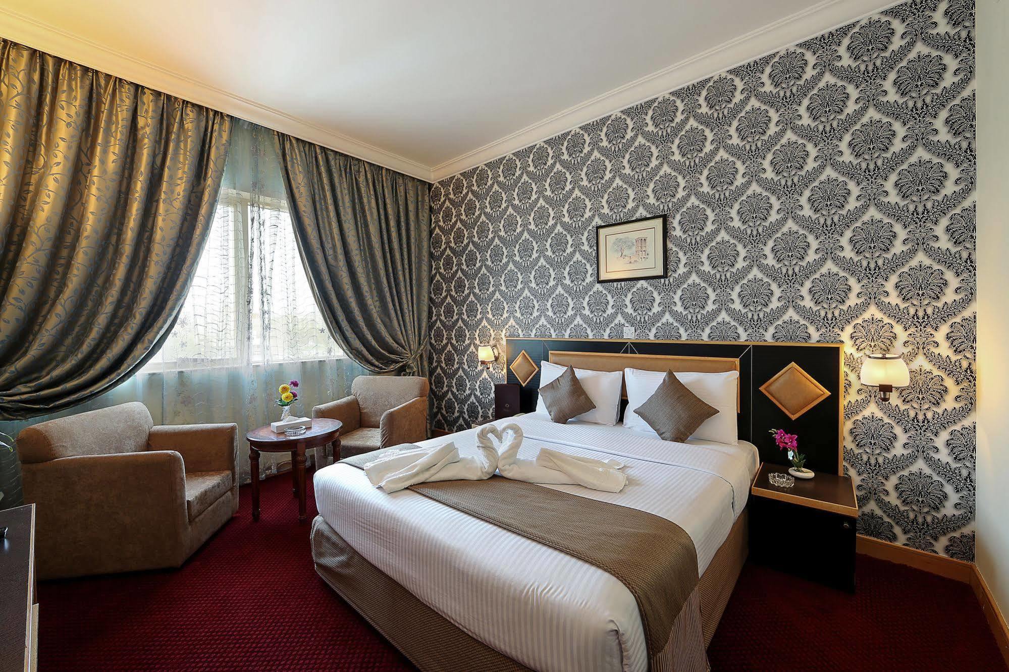Jonrad Hotel Дубай Екстериор снимка