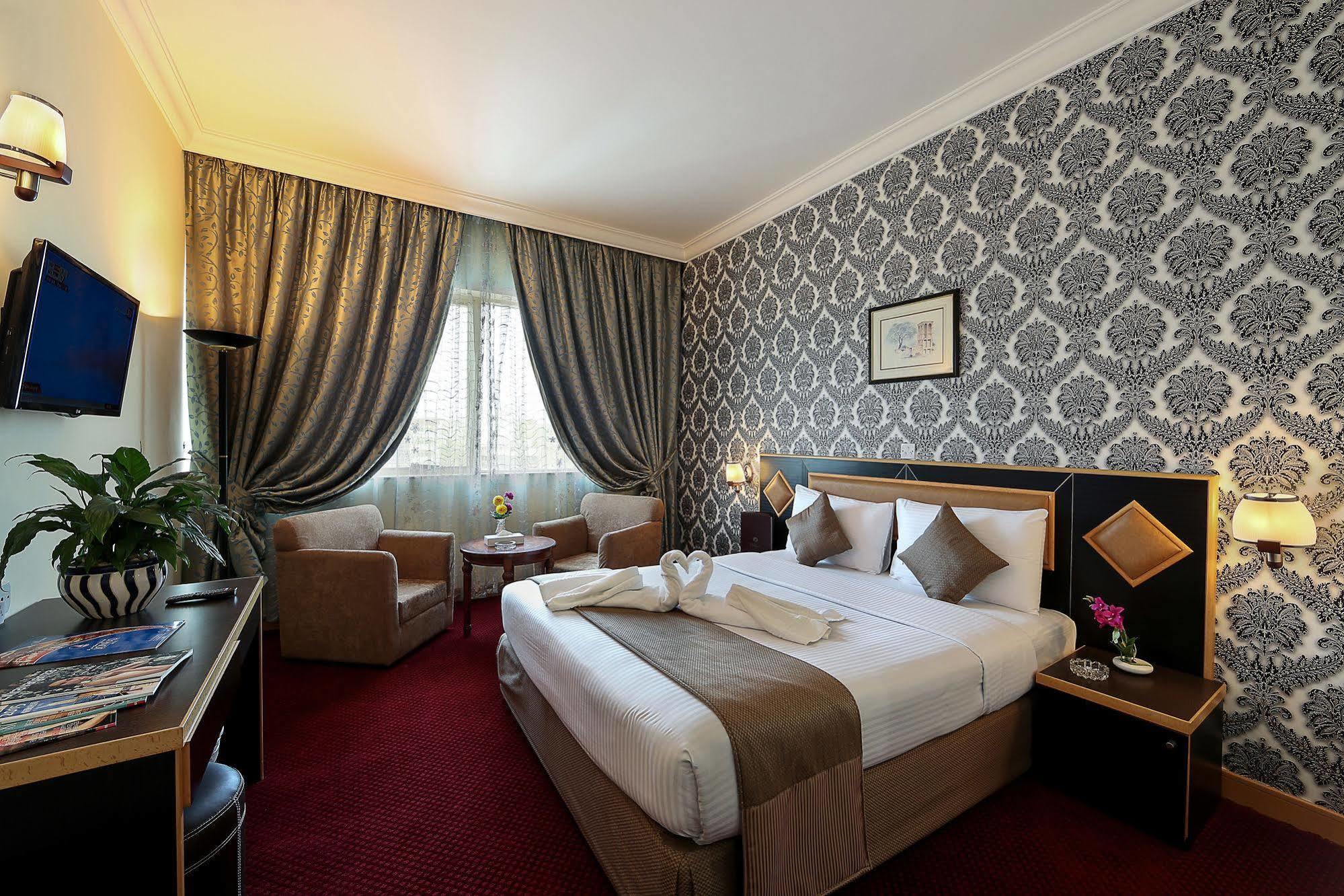 Jonrad Hotel Дубай Екстериор снимка