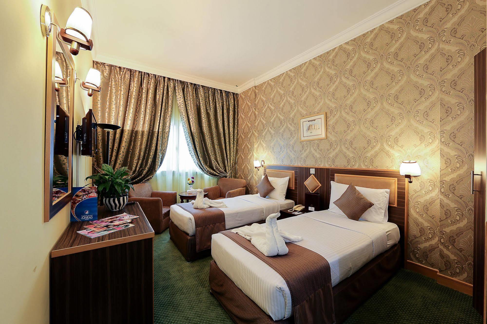 Jonrad Hotel Дубай Екстериор снимка